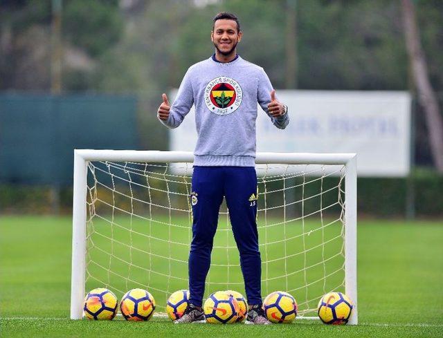 Josef De Souza: “fenerbahçe’de Mutluyum Ve Yeni Kontrat Yapmak İstiyorum”