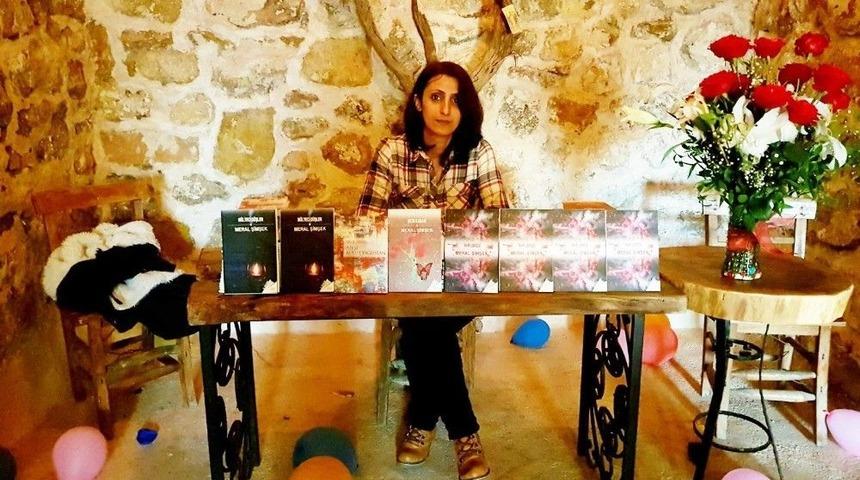 Meral Şimşek, Mardin’de Kitapseverlerle Bir Araya Geldi