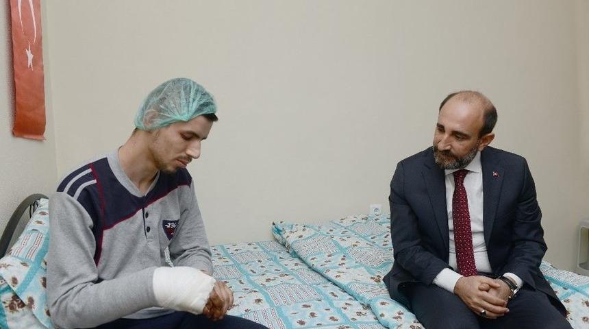 Yıldırım Belediye Başkanı&rsquo;ndan Hakkari&rsquo;de Gazi Olan Askere Ziyaret