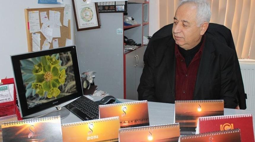 11 Yıldır Hazırladığı Takvimle Seyfe G&ouml;l&uuml;n&uuml; Anlatıyor