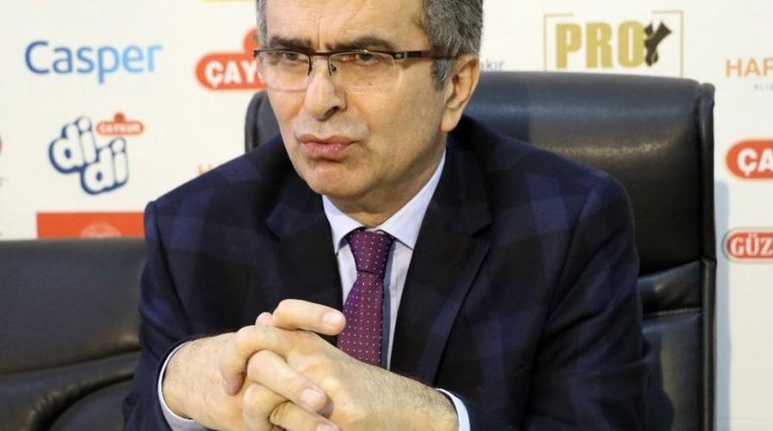 Eski Dekan A&ccedil;ıklama Yapmasına İzin Verilmemesini Eleştirdi