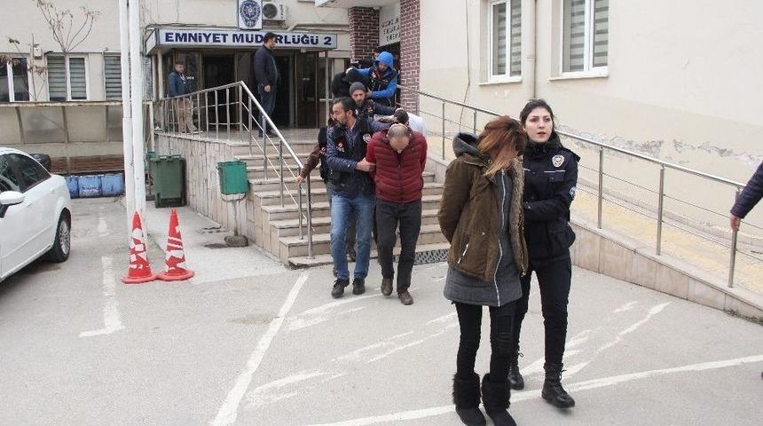 Bursa’da Uyuşturucu Operasyonu: 25 Gözaltı