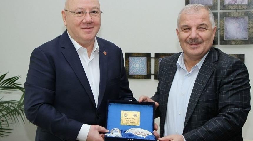 Memur-sen&rsquo;den Bgc&rsquo;ye Anlamlı Ziyaret