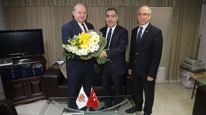 Başkan &Ccedil;elikcan Gazetecilerin G&uuml;n&uuml;n&uuml; Kutladı