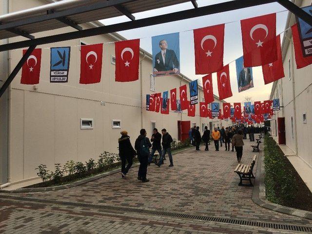 Kadıköy Anadolu Lisesi’nin Yeni Pansiyonu Hizmete Açıldı