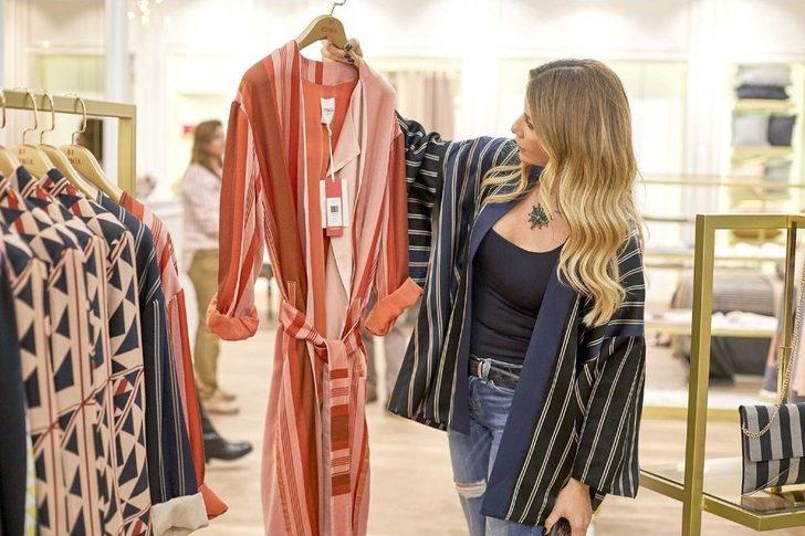 Ünlü Modacı İvana Sert Kutnudan Yapılan Kıyafetlere Hayran Kaldı G3