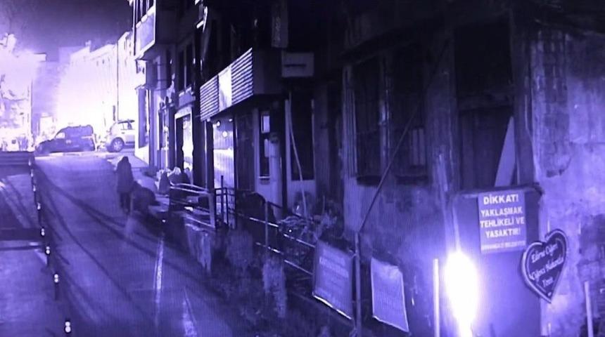 Kaptı Ama Kameradan Ka&ccedil;amadı