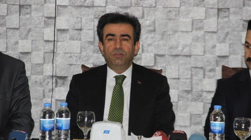 Vali G&uuml;zeloğlu, Basın Mensuplarıyla Bir Araya Geldi