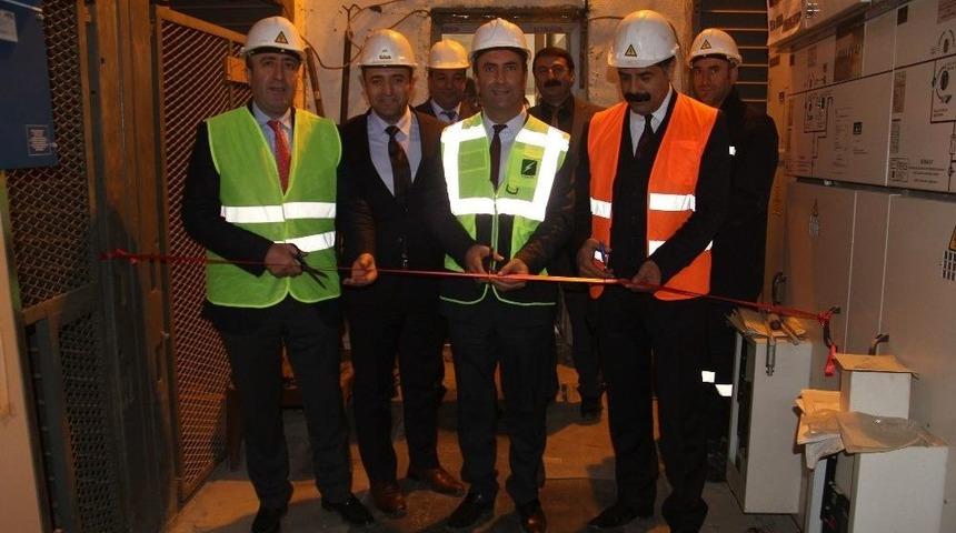 Derecik Beldesine Yeni Elektrik Hattı