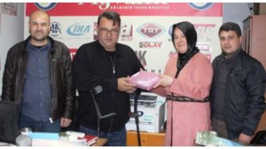 Ayvalık&rsquo;ta Ak Parti&rsquo;den İha&rsquo;ya Nazik Ziyaret