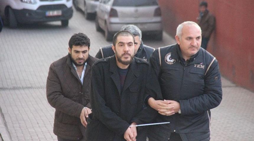 Deaş Ş&uuml;phelisi İki Kişi Adliyeye Sevk Edildi