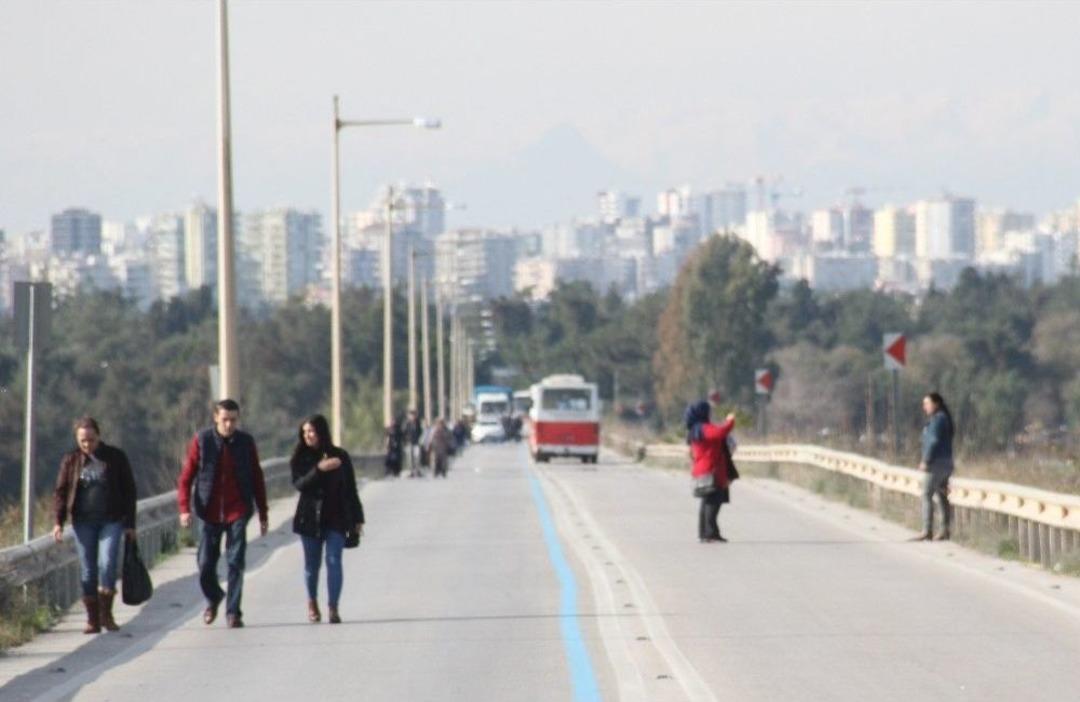 Adana&rsquo;da İlgin&ccedil; Kaza: 1 &Ouml;l&uuml;
