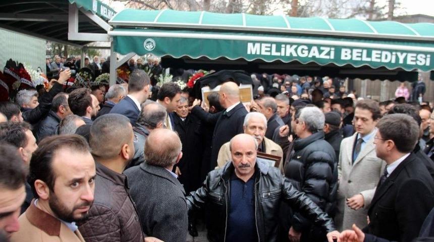 İşadamı Beğendik Son Yolculuğuna Uğurlandı