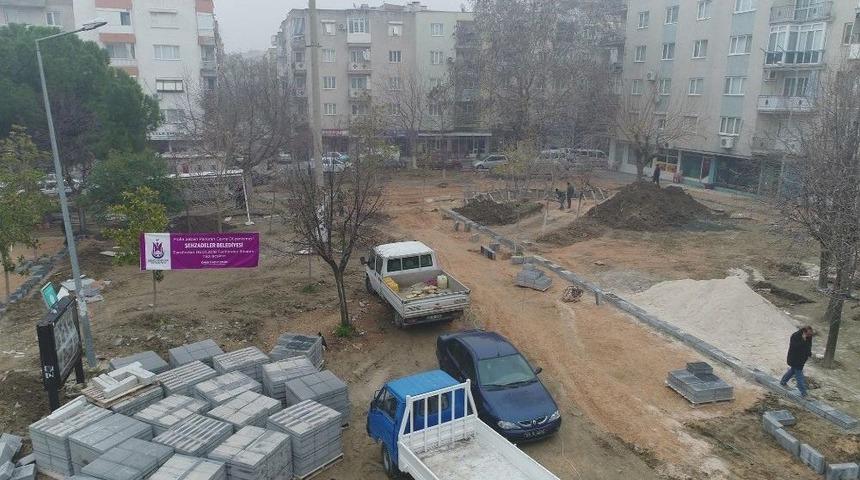 Adil Ayg&uuml;l Parkında &Ccedil;alışmalar Başladı