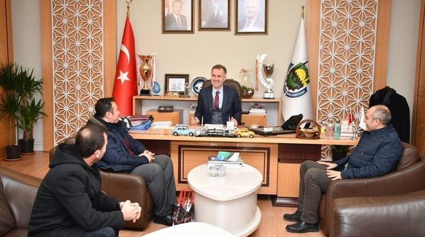 İneg&ouml;l Belediyesi&rsquo;nden Spor Kul&uuml;plerine 9 Bin Liralık Destek