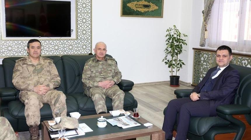 Komutanlardan Kaymakam Doğramacı&rsquo;ya Ziyaret