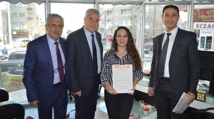 Sahada &Ccedil;alışan Gazetecilere Uyarı