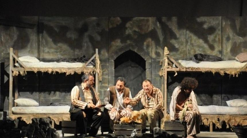 &lsquo;bimarhane Nisan 1919 İstanbul&rsquo; Tiyatro Oyunu Malkara&rsquo;da Sahnelendi