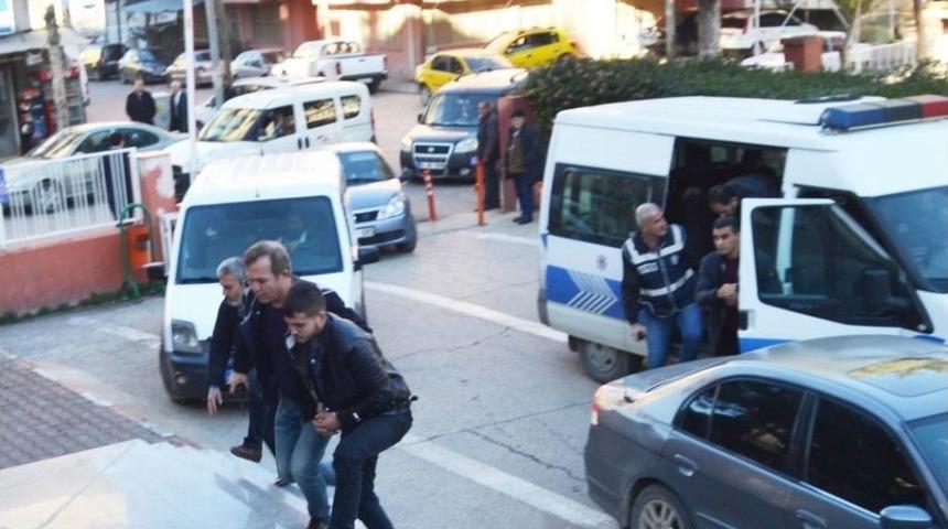 Adana&rsquo;da Uyuşturucu Operasyonunda 7 Tutuklama