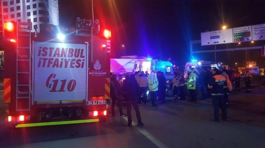 Pendik&rsquo;te Feci Kaza: 2 &Ouml;l&uuml; 1 Yaralı