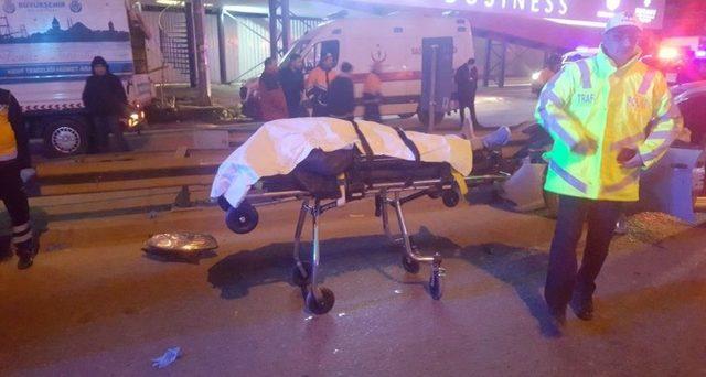 Pendik’te Feci Kaza: 2 Ölü 1 Yaralı