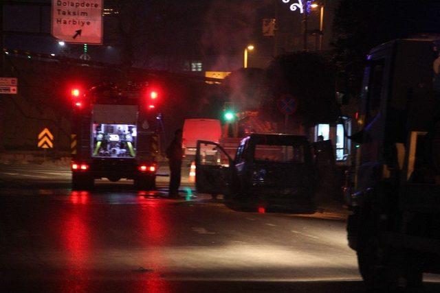 Beyoğlu’nda Polis Aracı Alev Alev Yandı