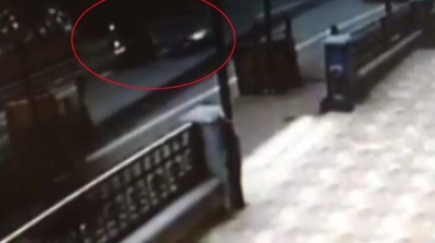 (özel) Motosiklet Sürücüsünün Engelli Gence Çarpması Kamerada