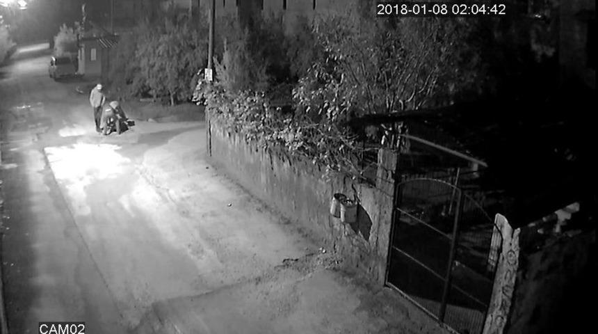 15 Bin Liralık Telefon Ve İnternet Kablosu &Ccedil;aldılar