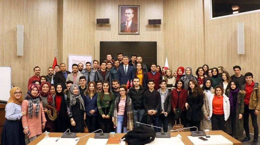 Simurg Gen&ccedil; Forum&rsquo;un Konuğu Kaymakam Abdullah D&ouml;lek Oldu