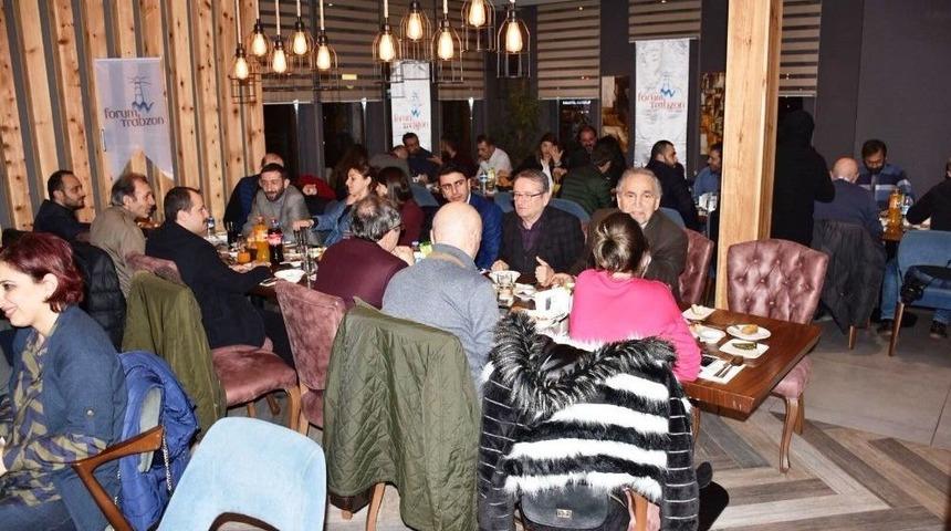 Trabzon Forum&rsquo;dan, Gazetecilere Anlamlı Hediye