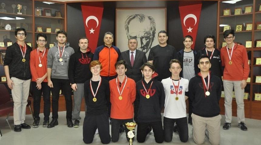 Potanın Şampiyonları &Ouml;d&uuml;llendirildi