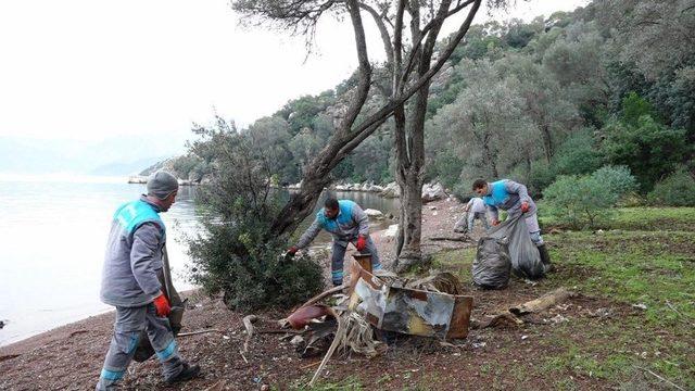 Duyarsızlık Adaları Çöplüğe Çeviriyor