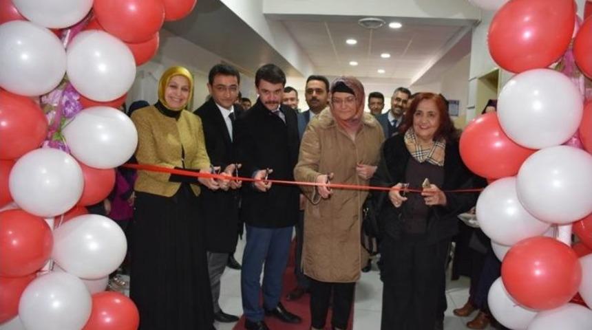 Orhangazi İmam Hatip Ortaokulu&rsquo;nda Konferans Salonu A&ccedil;ılışı Yapıldı