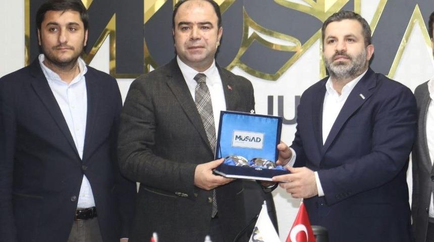 Başkan &Ccedil;ift&ccedil;i Sekt&ouml;r Temsilcileriyle Bir Araya Geldi