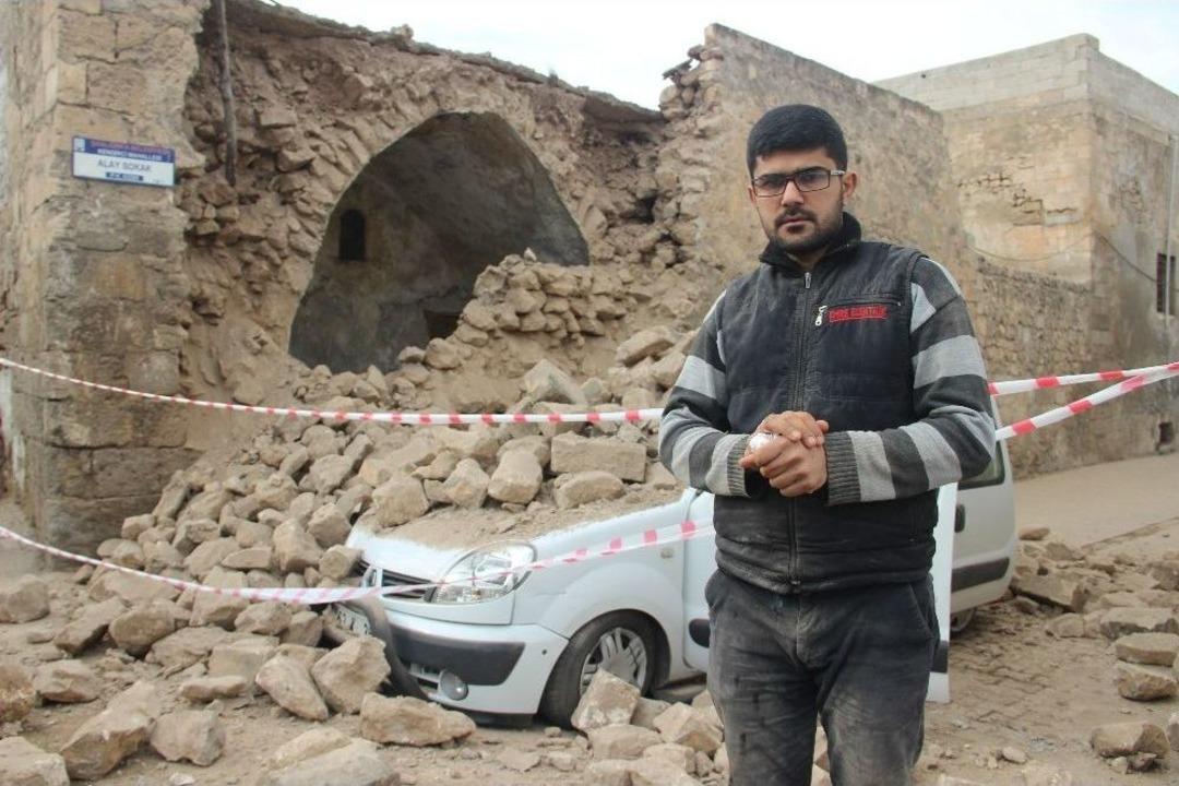 &Uuml;zerine Duvar Yıkılan Aracın S&uuml;r&uuml;c&uuml;s&uuml; &Ouml;l&uuml;mden D&ouml;nd&uuml;