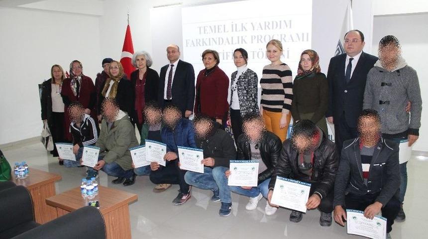 Denetimli Serbestlikten Yararlanan H&uuml;k&uuml;ml&uuml;lere İlk Yardım Eğitimi Verildi