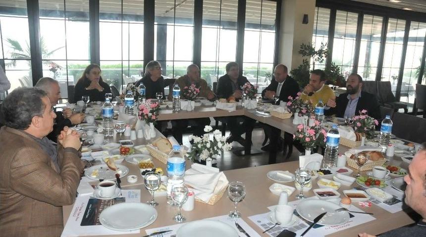 Ak&ccedil;akoca Turizm Derneği Basın Mensuplarını Ağırladı