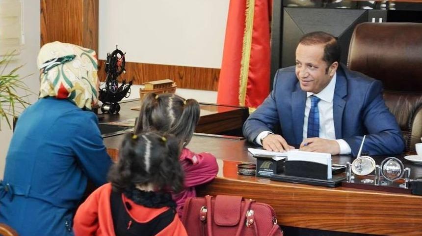 Dilovası&rsquo;nda Halk G&uuml;n&uuml;ne İlgi Giderek Artıyor.