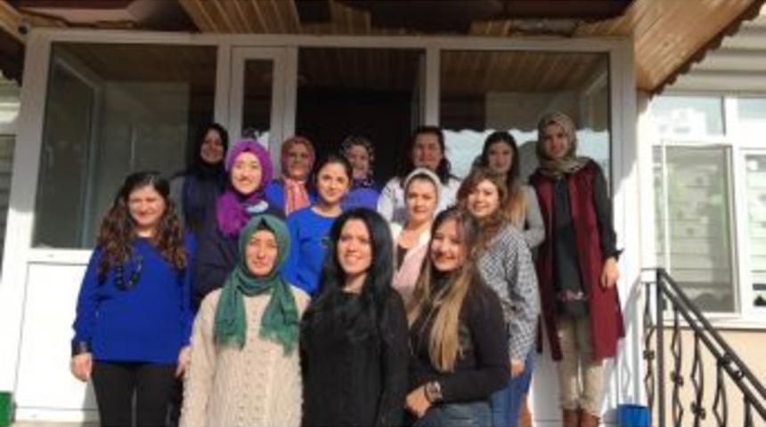 Kreş &Ccedil;alışanlarına Hijyen Ve İlk Yardım Eğitimi