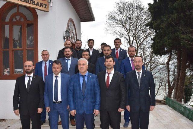 Esnaf Odasından Gazetecilere Kutlama