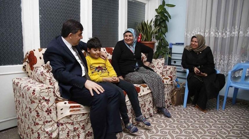 Başkan Fadıloğlu&rsquo;ndan &Ccedil;at Kapı Aile Ziyaretleri