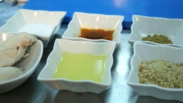 Çerkez tavuğu yapmak için gerekli malzemeler nelerdir?