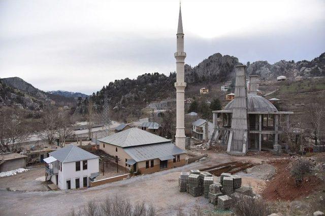 Alanya Çayarası Yaylası’na Çarşı Ve Kültür Merkezi