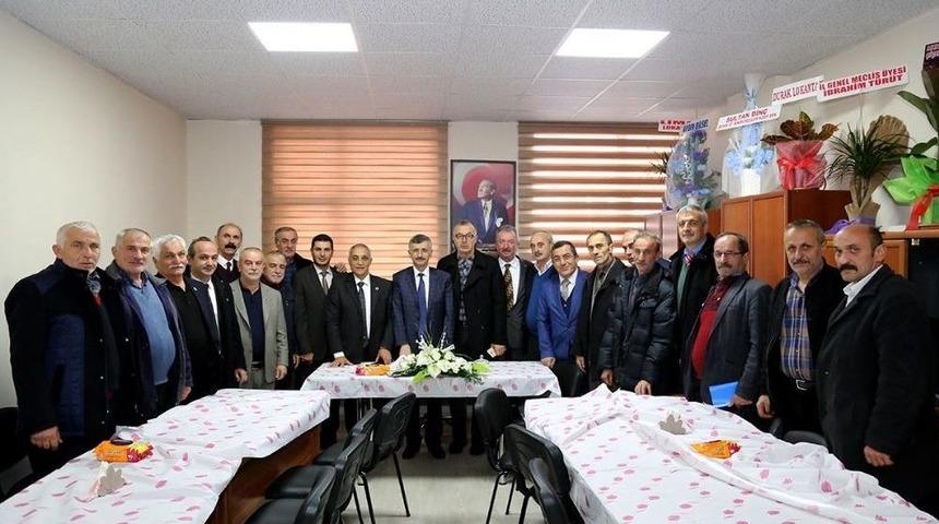 Rize Valisi Erdoğan Bektaş, Muhtarlarla Bir Araya Geldi