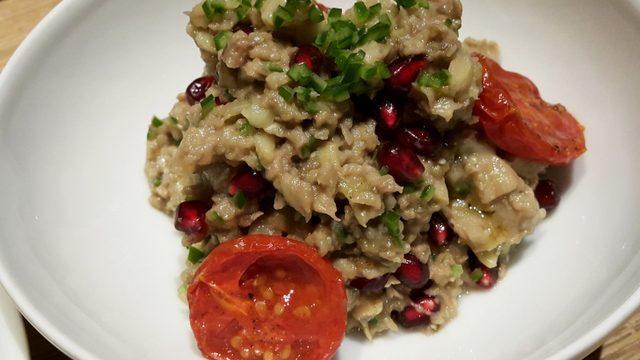 Narlı patlıcan ezme nasıl yapılır?