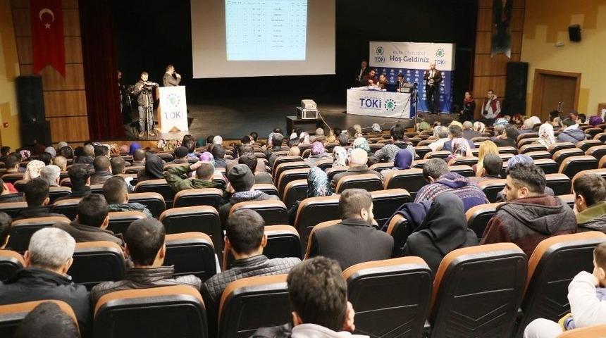 Diyarbakır&rsquo;da Toki Kurası &Ccedil;ekildi