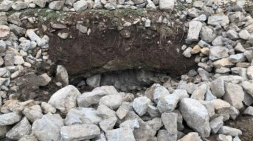 Arkeolojik Sit Alanında İzinsiz Kazı Yapan 8 Kişi G&ouml;zaltına Alındı