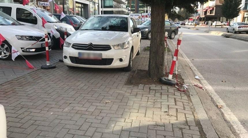 Kaldırıma Parka Ceza Yağdı