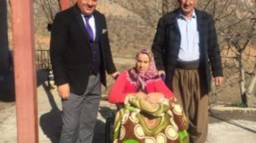 Utf Kul&uuml;b&uuml; Y&uuml;r&uuml;me Engelli Anneyi Hayata Bağladı