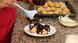 Profiterol nasıl servis edilir?